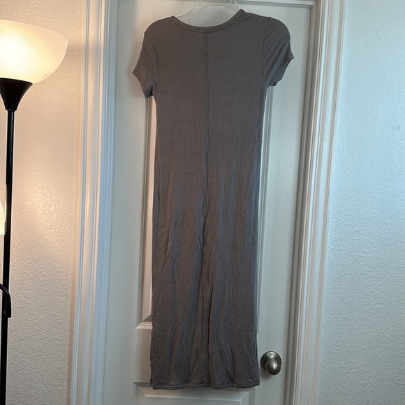 ATM Anthony Thomas Melillo Grey V-Neck Midi length dress//Small - Picture 3 of 11